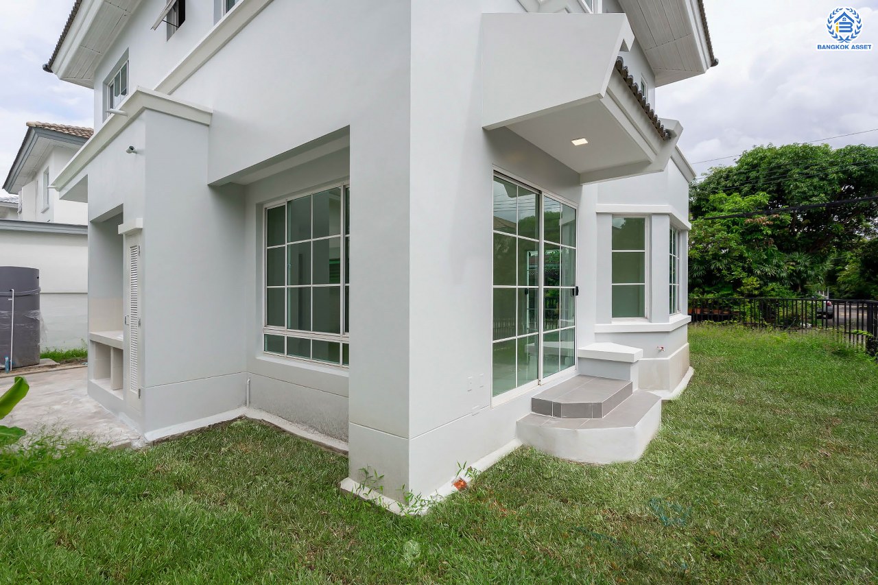 บ้านมือสองตกแต่งใหม่ ม.ชลลดา วัดลาดปลาดุก บ้านเดี่ยวหลังมุม คุณภาพระดับ L&H บนเนื้อที่ 61.3 ตร.ว. ฟังก์ชัน 3 ห้องนอน 3 ห้องน้ำ จอดรถได้ 1 คัน บนทำเลศักยภาพ เพียง 15 นาทีถึงเซ็นทรัลเวสท์เกต ใกล้รถไฟฟ้าสายสีม่วง "สถานีคลองบางไผ่"...